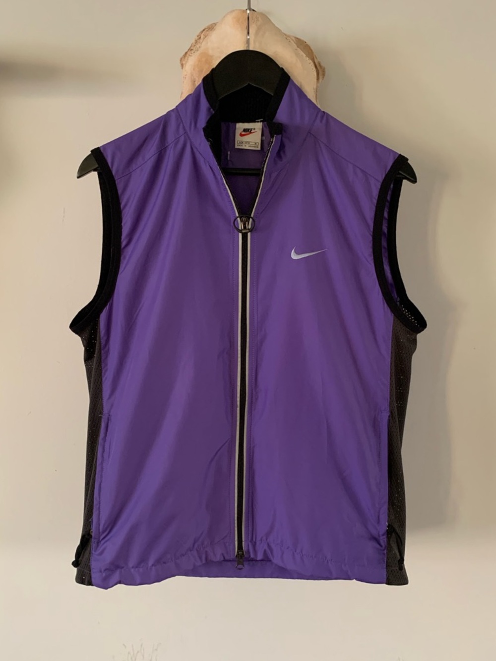 Nike Purple and Black Sleeveless Zip Vest